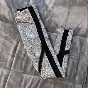 Avia Workout Leggings w/ Side Pockets